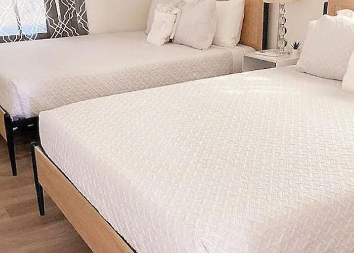 Cozy Convenient Near Offers Pensacola