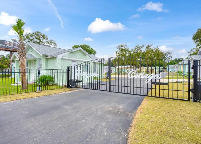 Country house Cozy Convenient Near Offers Pensacola