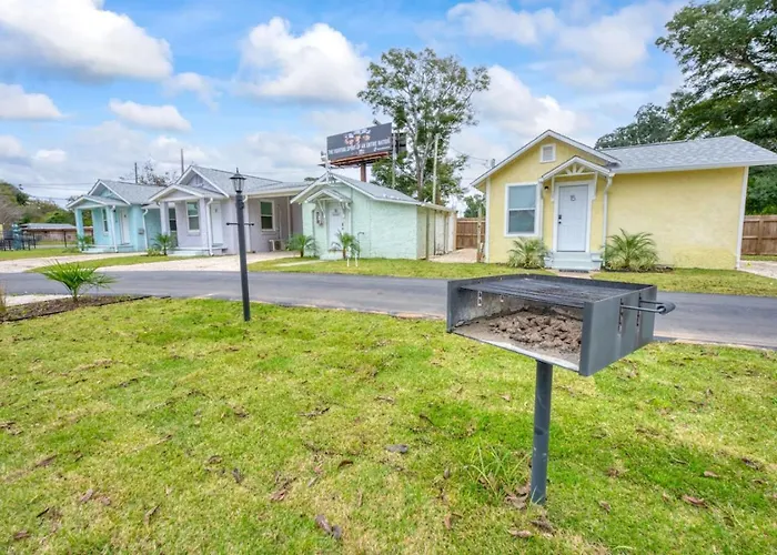 Cozy Convenient Near Offers Pensacola